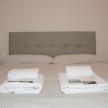 Apartamento De Dos Dormitorios En Triana Seville Luaran gambar