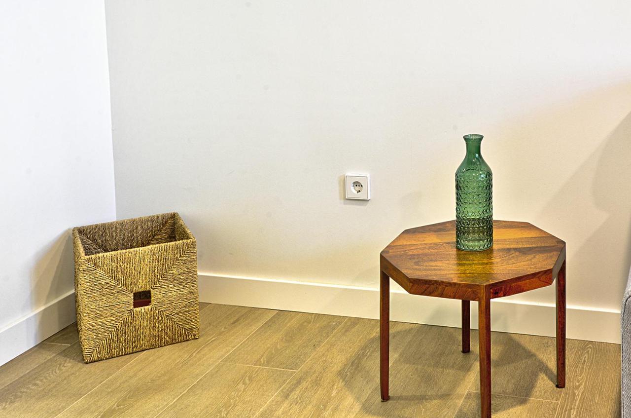 Apartamento De Dos Dormitorios En Triana Seville Luaran gambar