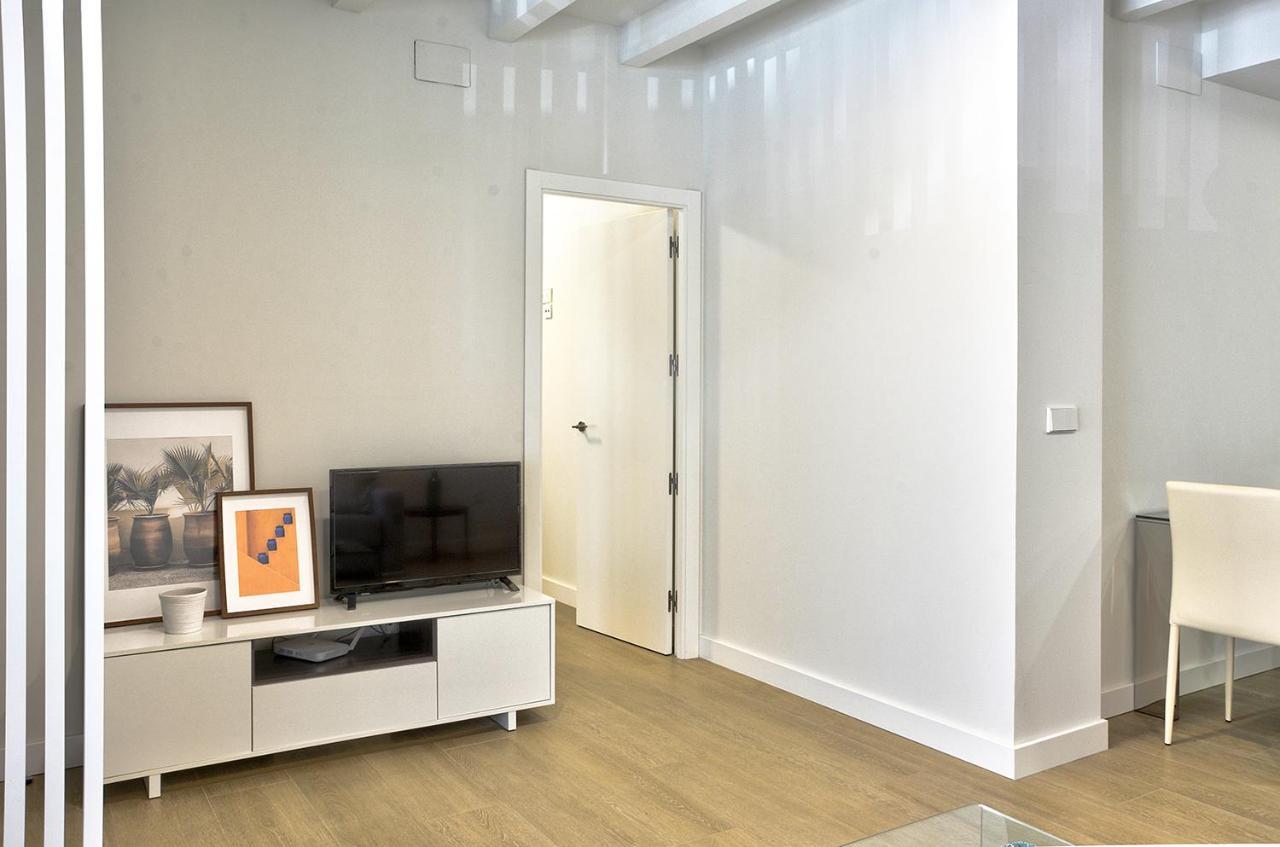 Apartamento De Dos Dormitorios En Triana Seville Luaran gambar